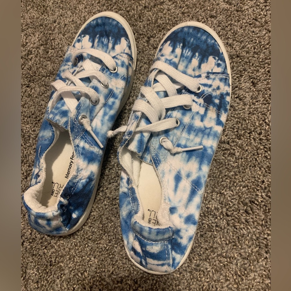 Women size 7 shoes